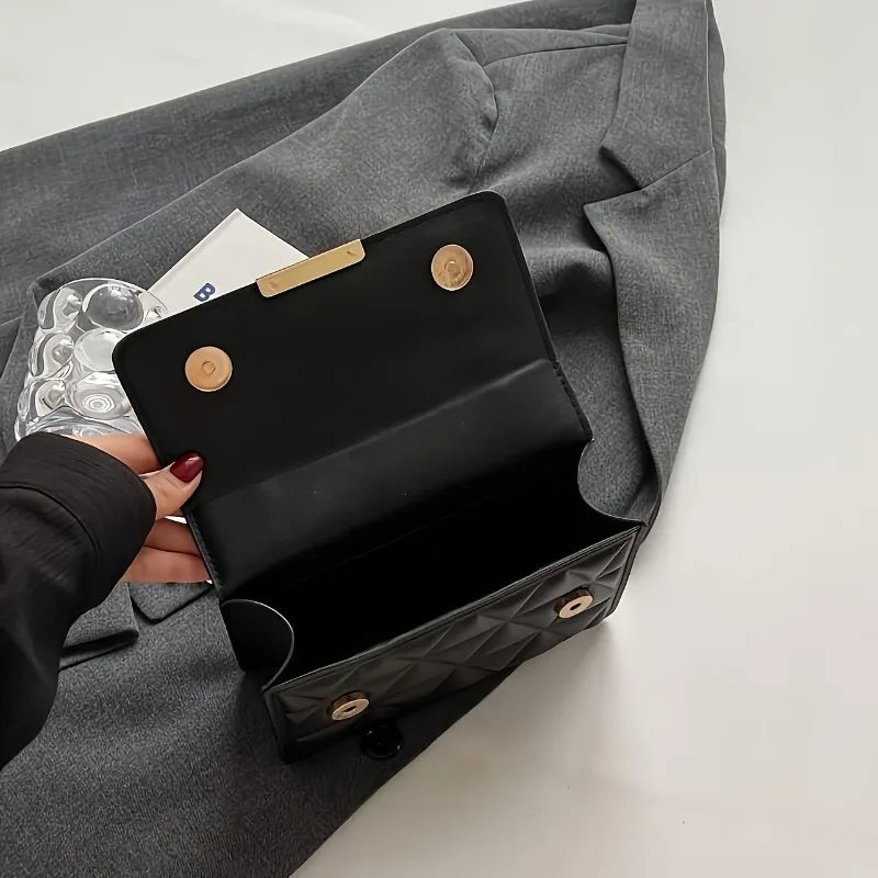 Fashion Chain Women'S Shoulder Bag, Chic Small Square Bag for Women, Luxury Quilted Handbag for Daily Travel, Shopping, Parties.