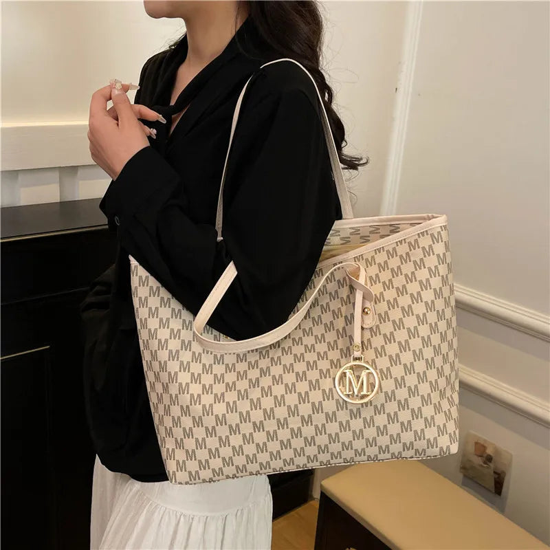 Large Capacity Commuting Tote Bags Fashionable Printed Pu Leather Handbag for Women College Students Class Handbags Shoulder Bag